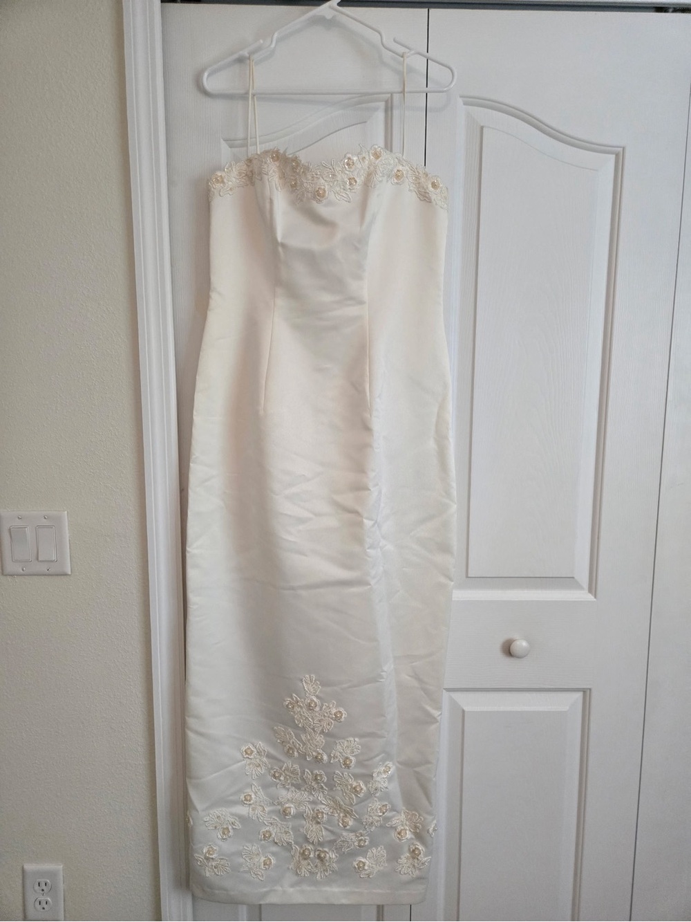 Jacquelin Strapless Wedding Dress in Ivory